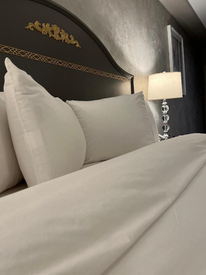 Chateau Suites Норристаун Экстерьер фото
